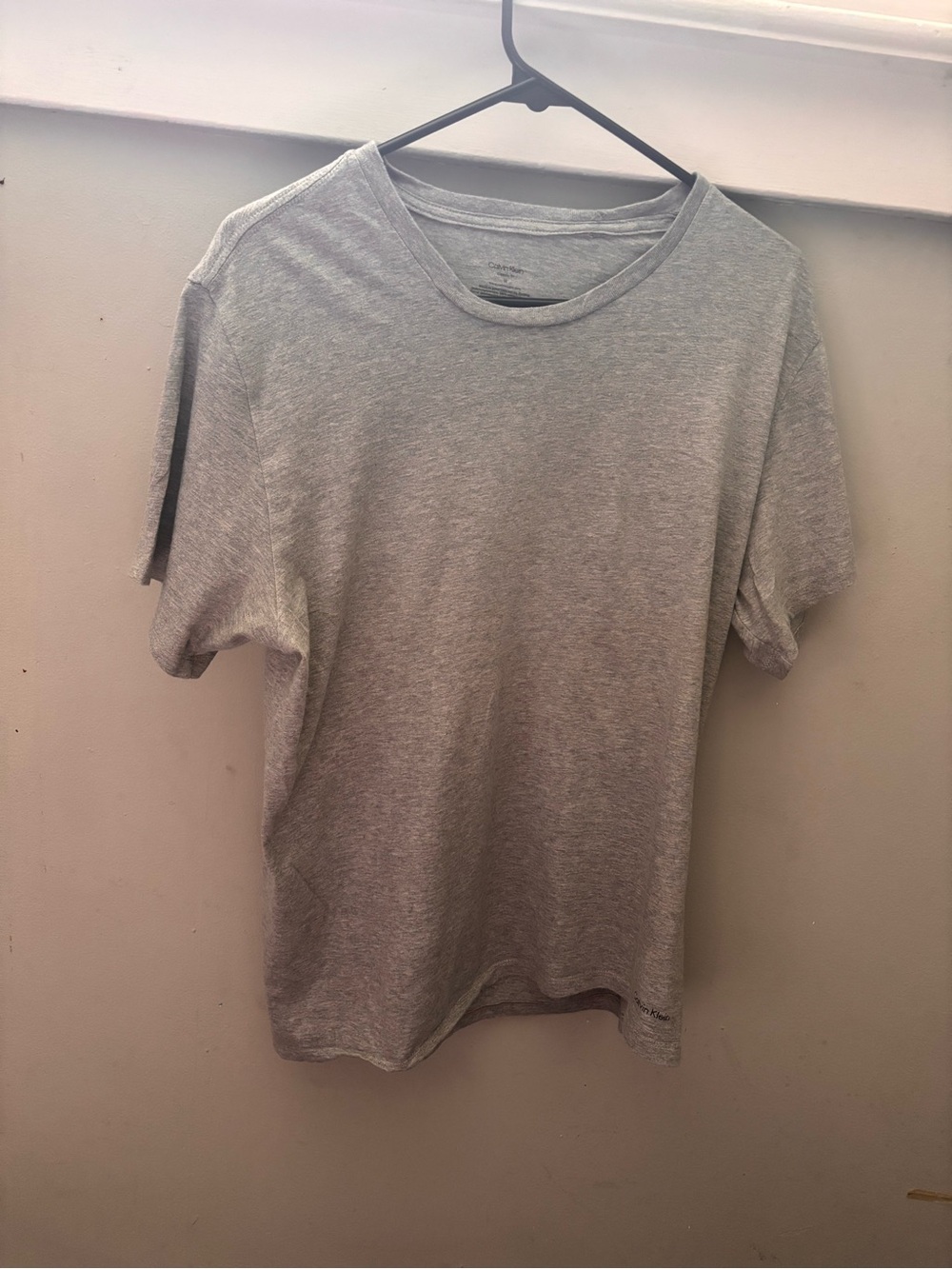 Calvin Klein Men's Light Gray Short-Sleeve Crewneck Tee